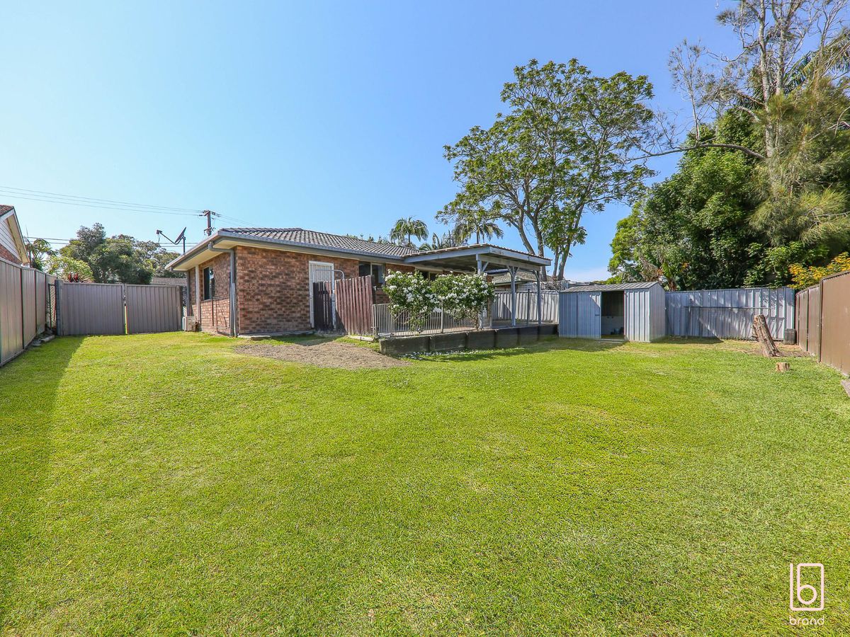 16 White Swan Avenue, Blue Haven
