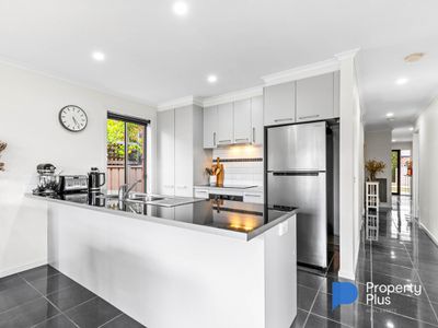 6 Jennifer Close, Epsom