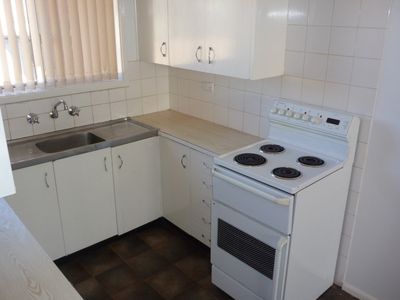 2 / 19 Sassafrass Avenue, Windang