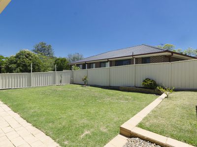10 Dickens Road, Ambarvale