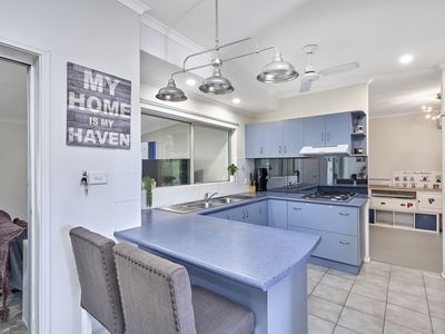 19 Bicentennial Road, Bentley Park