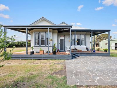 25 Thistle Place, Port Fairy