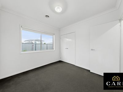 18 Arbourlea Boulevard, Cranbourne North