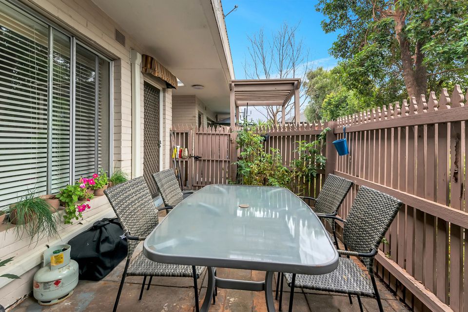 2 / 21 Hobart Road, Murrumbeena