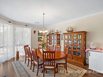 4 Newton Court, Kensington Grove