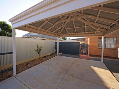 112 Piccadilly Street, Piccadilly