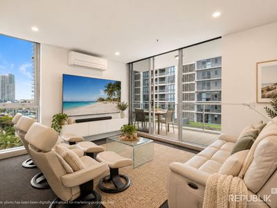 1102 / 4 COMO CRESCENT, Southport