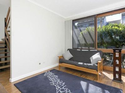 21 / 2 Frances Street, Northmead