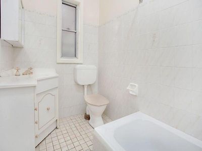 33 The Glen Road, Bardwell Valley