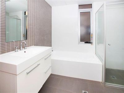 6 / 18-20 New Dapto Road, Wollongong