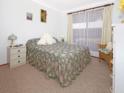 44 Kings Point Drive, Kings Point