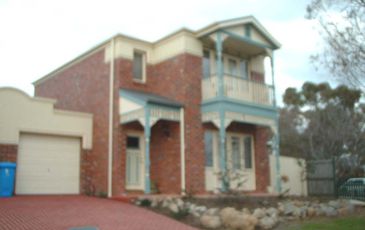 4 / 8-13 Adelaide Close, Berwick