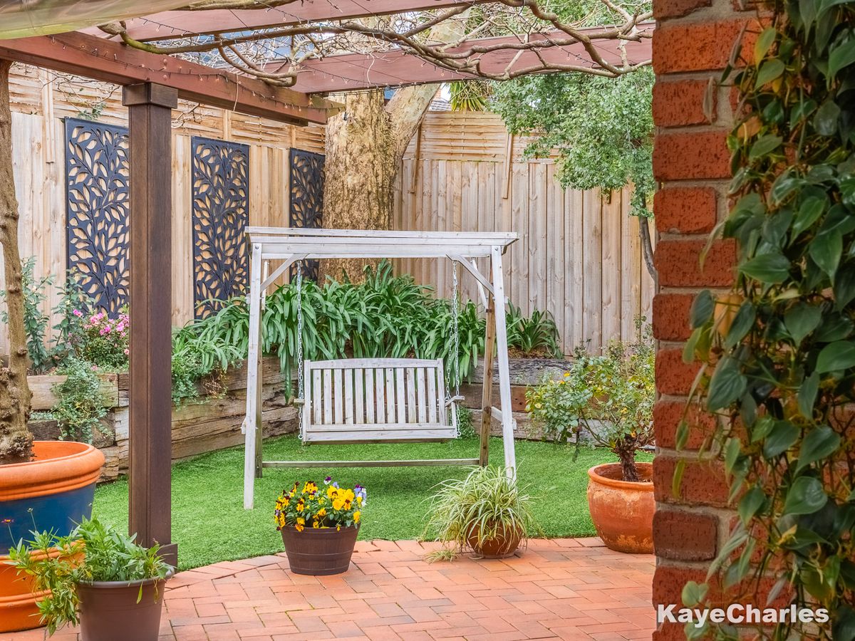 6 Hepburn Court, Berwick
