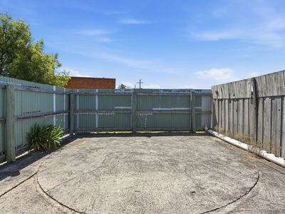 10 Archer Crescent, George Town