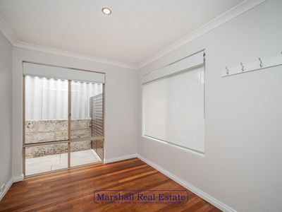 175 Kinross Drive, Kinross