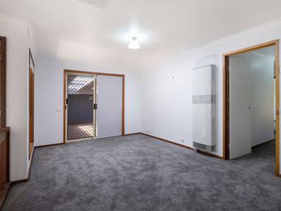 16 KINGSBURY COURT , Wodonga
