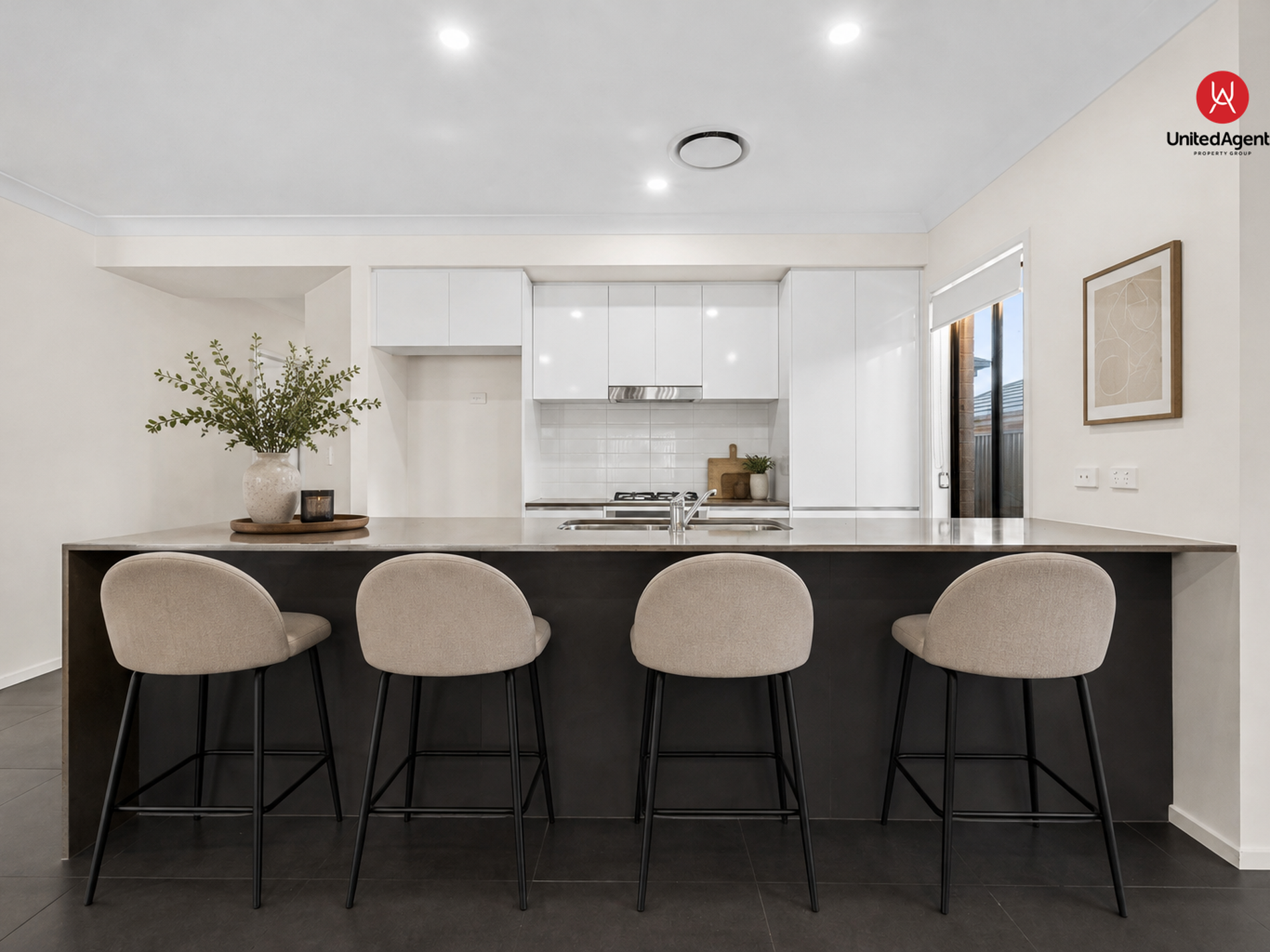11 Duncombe Avenue, Gledswood Hills
