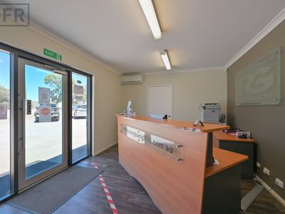 1 Crompton Road, Rockingham