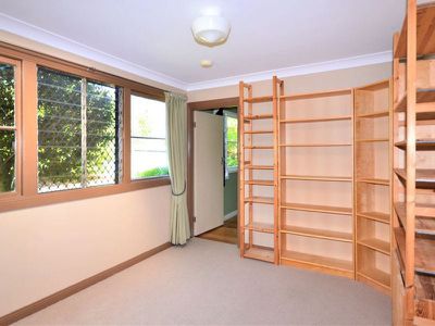 12 Lakeside Avenue, Mount Beauty