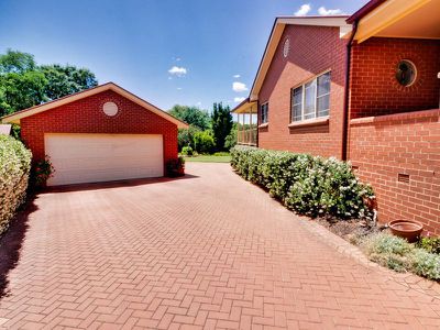 5 Brian Hambly Place, Dubbo