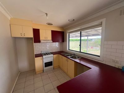 6 McDonald Street, Shepparton