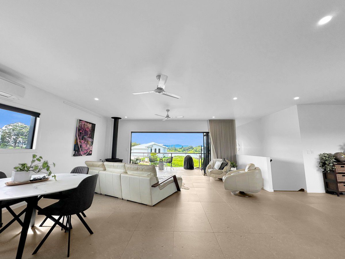 4 Waterfront Terrace, Yungaburra