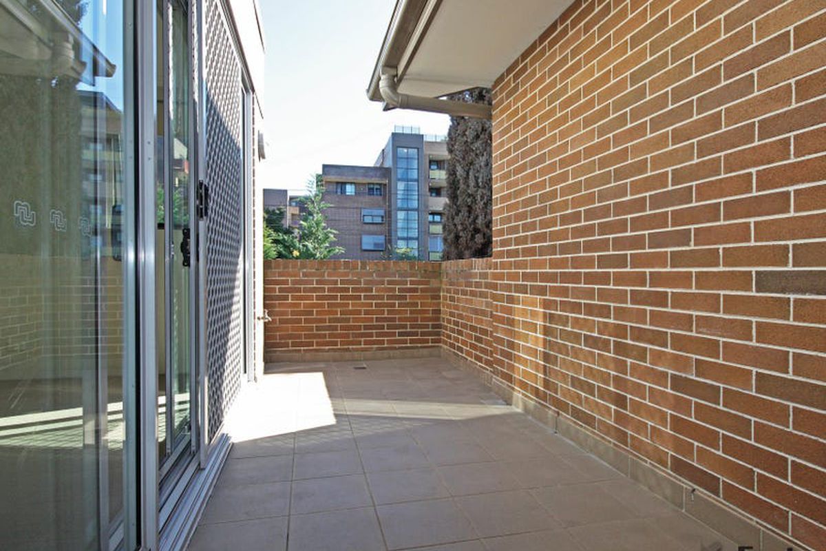 64-66 Queen Street, Concord West
