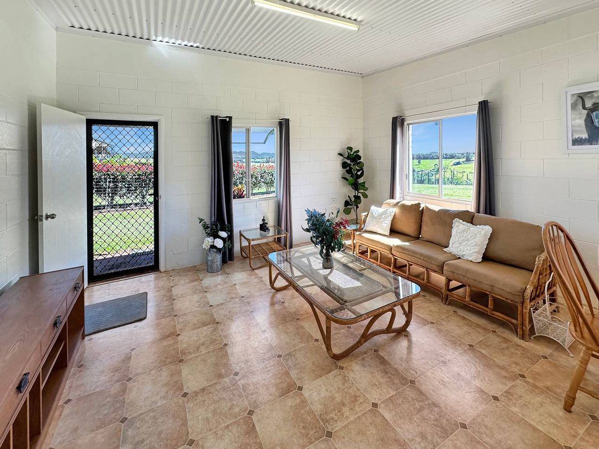 49 Forrester, Malanda