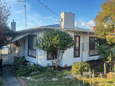 16 Heywood Cres, Seymour