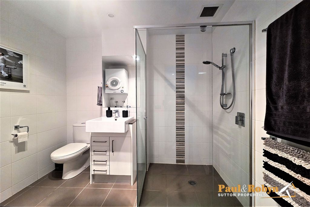 32 / 29 State Circle, Deakin