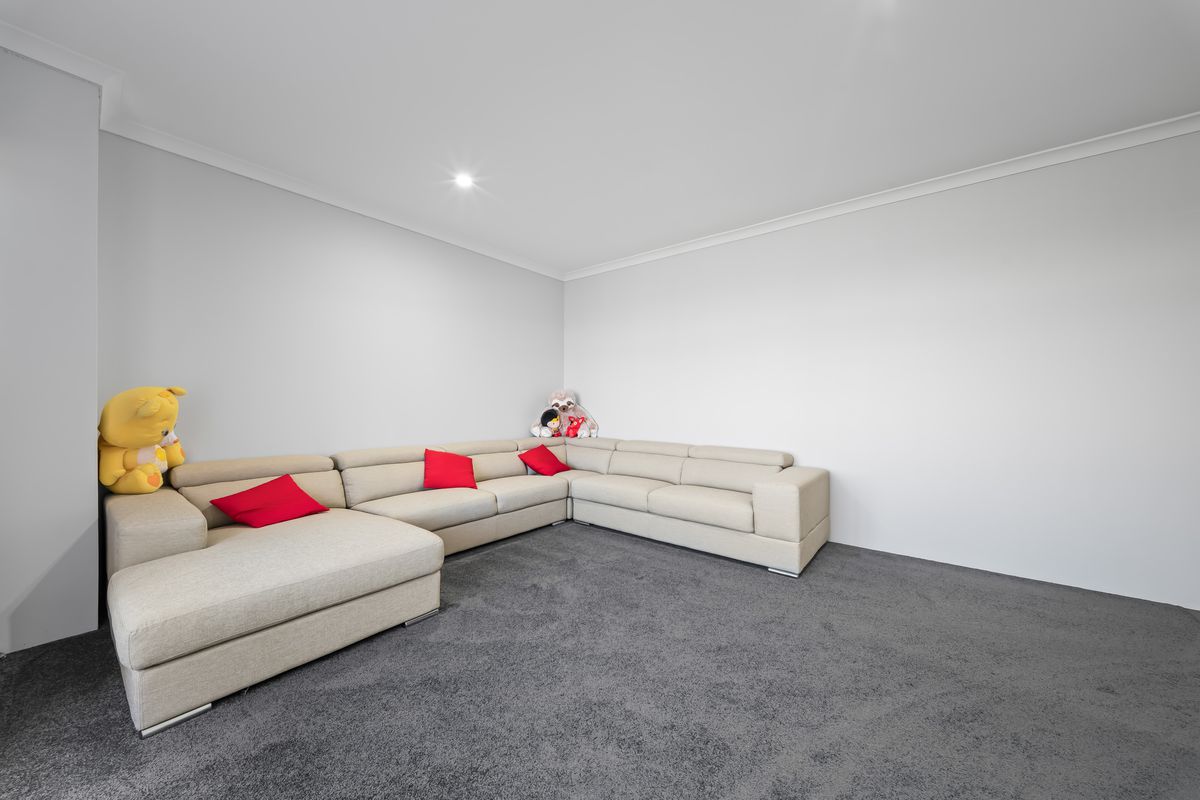 13 Eucalyptus Drive, Hammond Park