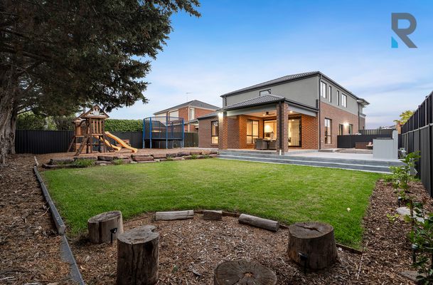 20 Coach House Drive, Attwood