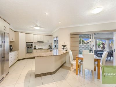 11 Petrie Way, Idalia