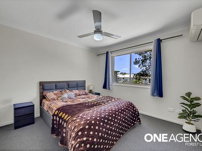 3 / 2 Grandly Street, Doolandella