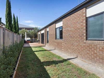 16 Kombi Road, Leopold