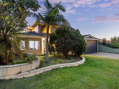 8 Heatherlea Parkway, Leeming