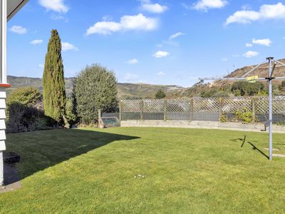 33A Saint Edmund Crescent, Tawa