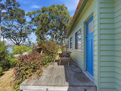 22 Cray Point Parade, Eggs And Bacon Bay