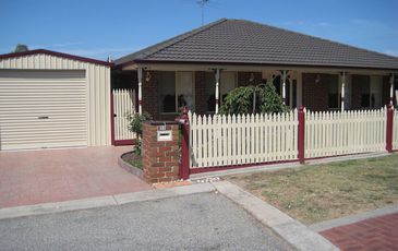 11 Magarra Crescent, Berwick