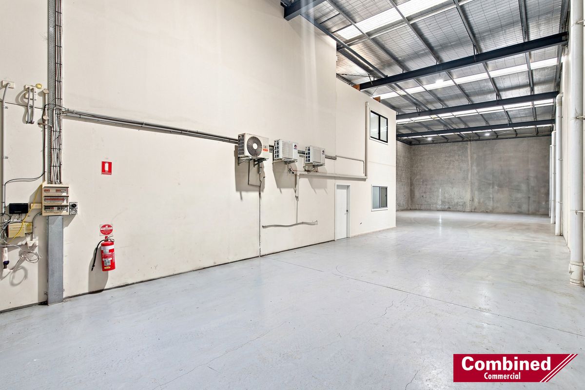 1 / 25 Rodeo Road, Gregory Hills