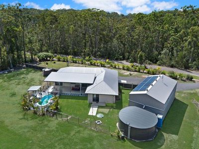 462 Calanthe Avenue, Doonan