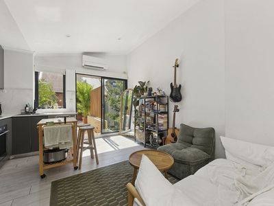 34 Taylor Street, Darlinghurst