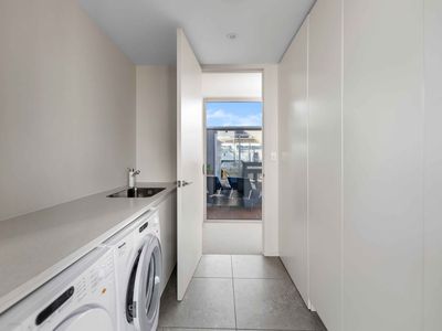 335 Highcliff Road, Highcliff