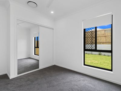 27 Boomi Ave, South Maclean