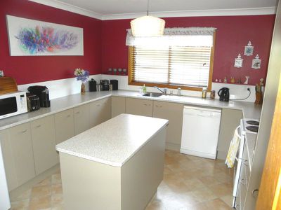 11 River Rd, Sussex Inlet