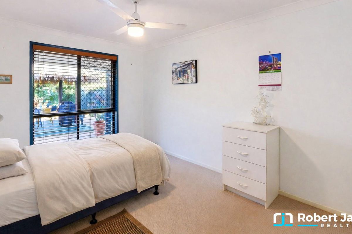 13 Driver Court, Tewantin