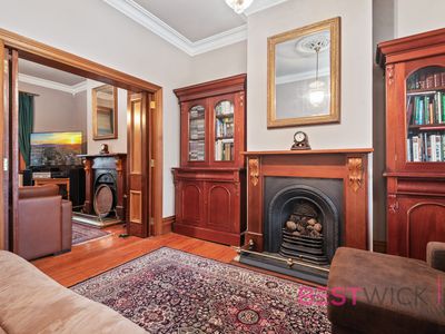 218 Rocket Street, Bathurst