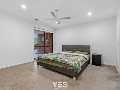 4 / 10 Lang Road, Mount Waverley
