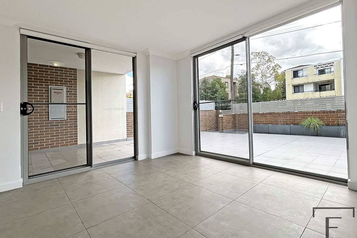 2 / 26 Lydbrook Street, Westmead