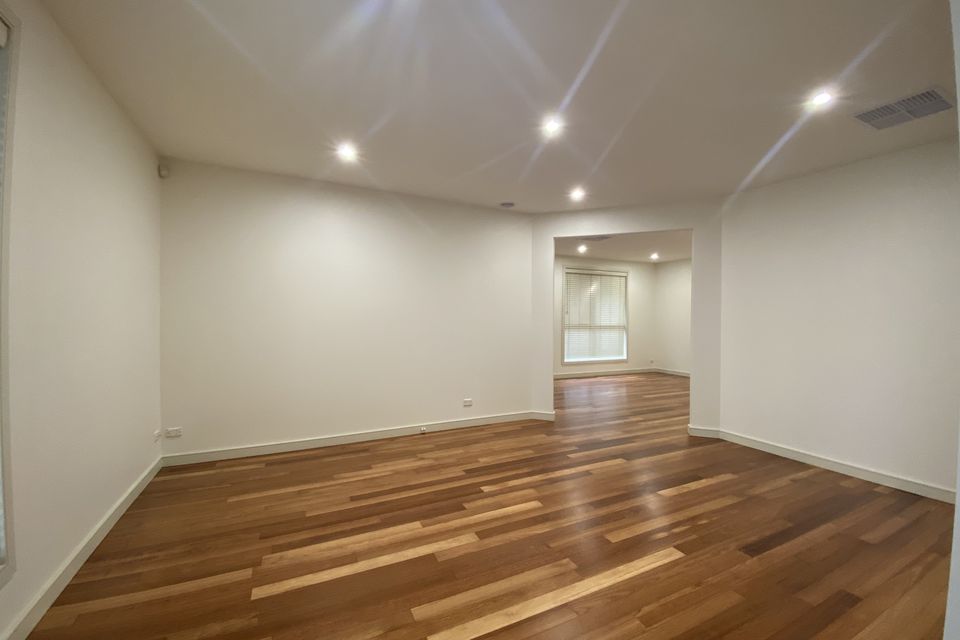 2 / 29 Simpson Drive, Mount Waverley